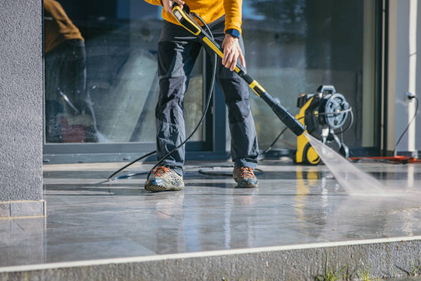 Best Pressure Washing Driveway  in Vandalia, OH