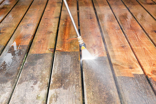 Why Choose Our Certified Pressure Washing Experts for Your Project Needs in Vandalia, OH?